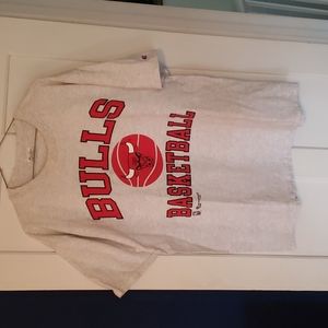 Bulls T-Shirt, Champion Brand, XL
